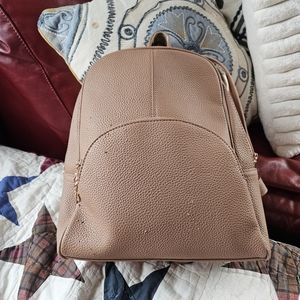 Kuan Kuan Xiu leather backpack